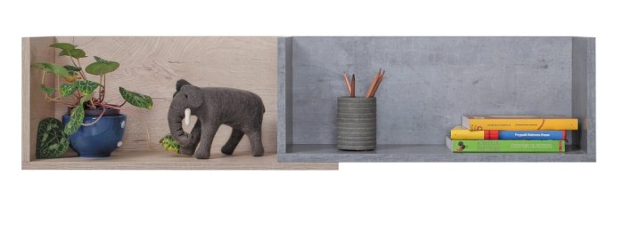 Wandregal in Eichenoptik und Grau mit Dekoelefant, Pflanze und Büchern dekoriert.