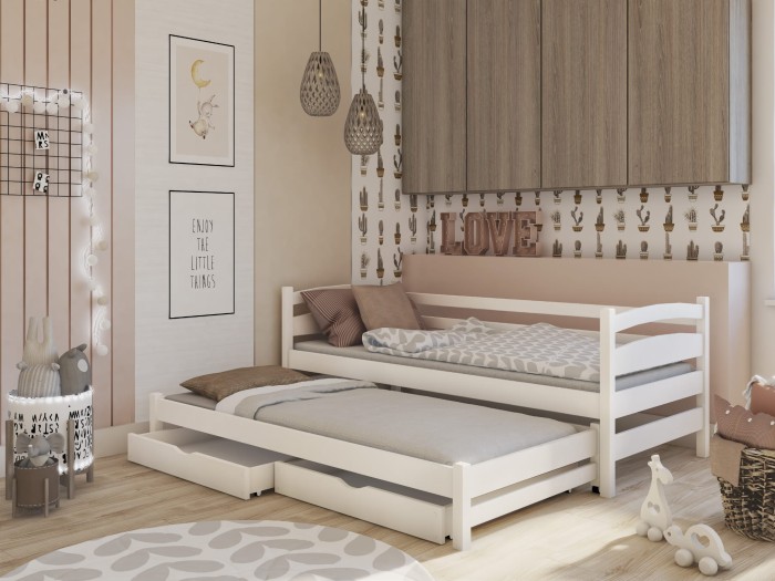 Weißes Kinderbett mit ausziehbarem Gästebett und Schubladen in modernem Kinderzimmer-Ambiente.