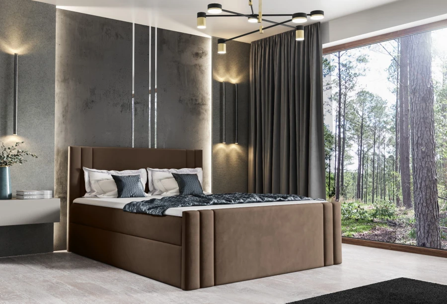 Stilvolles braunes Polsterbett in modernem Schlafzimmer mit großem Fenster.