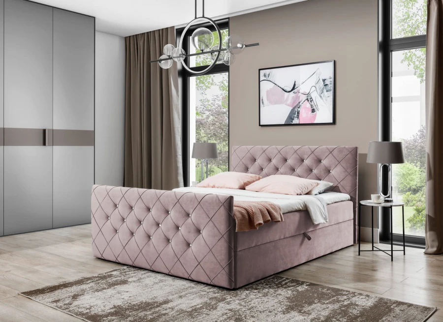 Luxuriöses Polsterbett in Rosa mit Kristallknöpfen und gestepptem Kopfteil im Schlafzimmer.