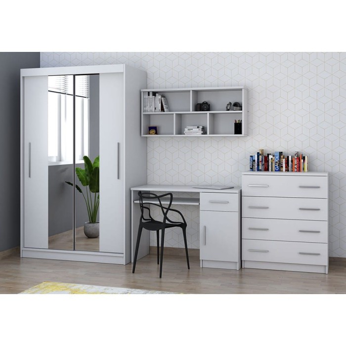 Weißes Möbelset mit Spiegelschrank, Schreibtisch und Wandboard vor einer geometrischen Tapete.