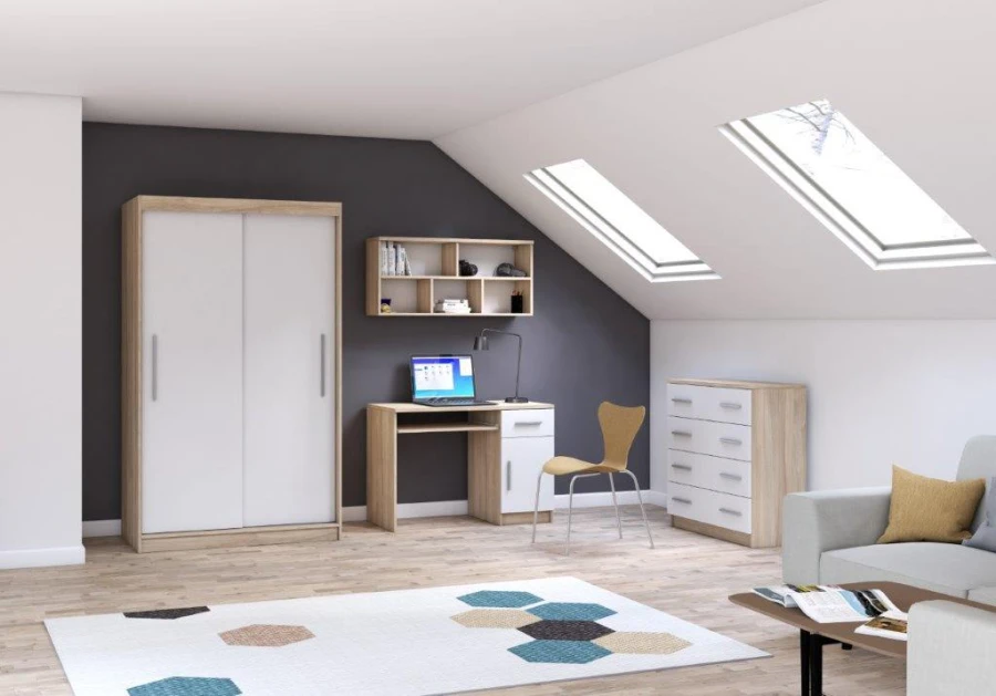 Modernes Möbel-Set in Weiß und Eiche mit Schreibtisch, Schrank und Kommode.