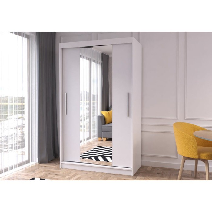 Weißer Schwebetürenschrank mit mittigem Spiegel und minimalistischem Design für das Schlafzimmer.