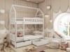 Weißes Hausbett-Etagenbett in einem hellen, modern eingerichteten Kinderzimmer.