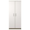 Zweitüriger Kleiderschrank in Weiß und Eiche-Optik, schlichtes Design für das Schlafzimmer.