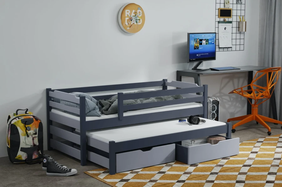 Donkerblauw functioneel bed met tweede ligoppervlak en opbergladen.