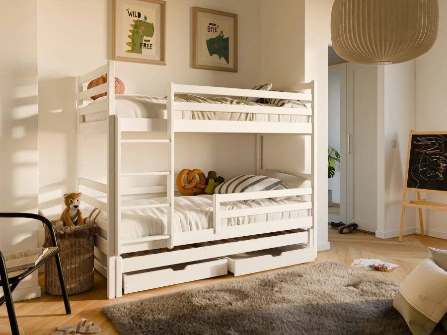 Platzsparendes Etagenbett für drei Kinder aus weißem Holz mit zusätzlichem Ausziehbett.