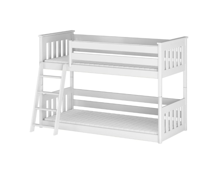 Klassisches weißes Stockbett aus Holz mit stabiler Leiter auf weißem Hintergrund.