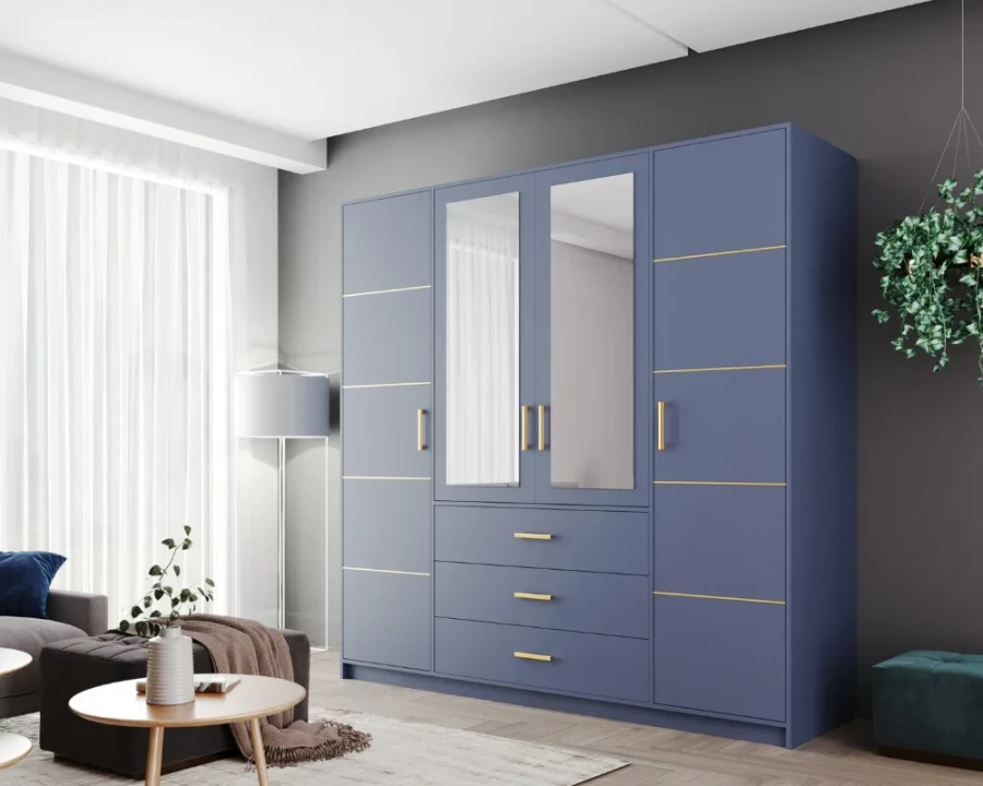 Eleganter blauer Kleiderschrank in modernem Wohnambiente mit stilvoller Dekoration und Möbeln.