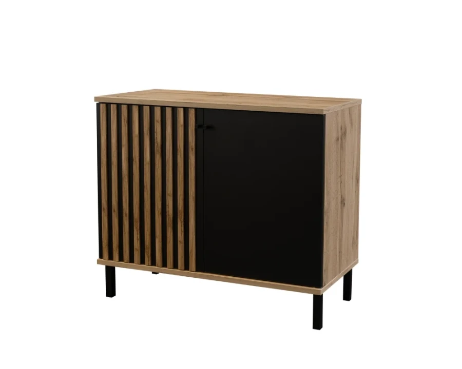 Zweitüriges Sideboard in Eiche-Dekor mit schwarzer Tür und Lamellen-Optik.
