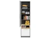Geöffneter schmaler Kleiderschrank für Kinder mit Kleidung, Büchern und Aufbewahrungsboxen.