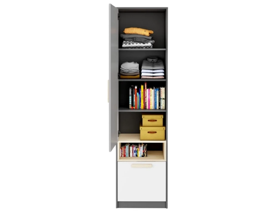 Geöffneter schmaler Kleiderschrank für Kinder mit Kleidung, Büchern und Aufbewahrungsboxen.