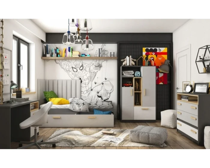 Modern eingerichtetes Kinderzimmer mit Bett, Schreibtisch und Schrank in Grau-Weiß.