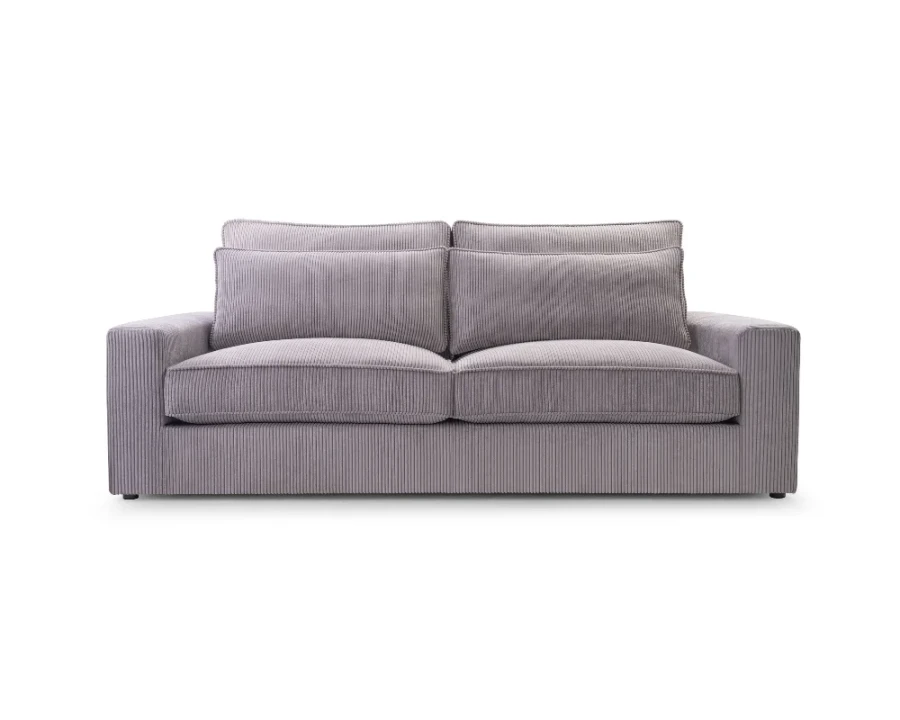 Modernes Cord-Sofa in Grau, 3-Sitzer Couch in Frontalansicht mit breiten Armlehnen.
