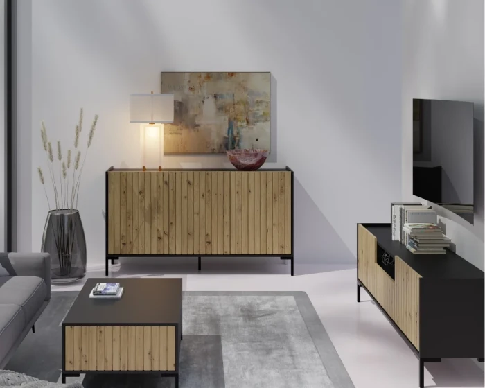 Wohnzimmereinrichtung in Schwarz und Eiche mit TV-Board, Sideboard und passendem Couchtisch.