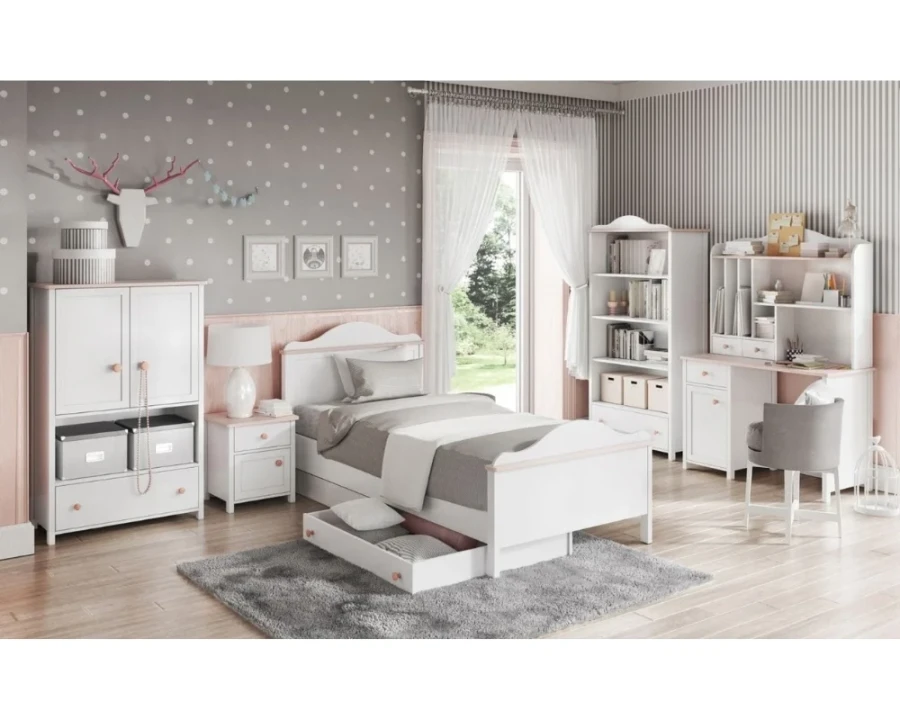 Komplettes Kinderzimmer Set in Weiß und Rosa für Mädchen.