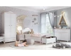 Komplettes Kinderzimmer-Set in Weiß und Rosa mit Bett, Schrank und Kommode.