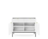 Weißes Sideboard offen mit schwarzen Beinen und eleganter Riffel-Optik.