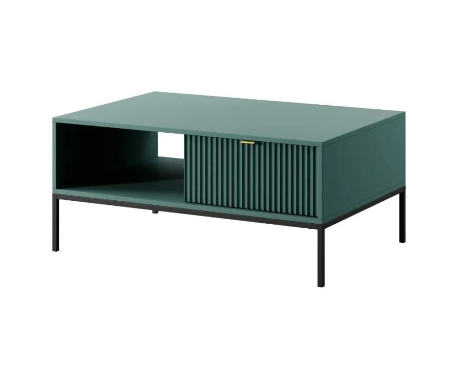 Dunkelgrüner Couchtisch mit geriffelter Front und schlichten schwarzen Metallbeinen.