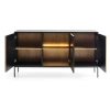 Offenes Sideboard Sentio mit drei Abteilen, Holzeinlegeböden und LED-Lichtleiste.