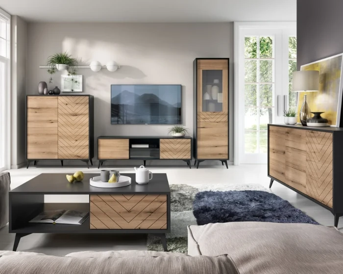 Einrichtungsbeispiel Wohnzimmer: Möbelset Diamant mit Highboard, Vitrine, TV-Board und Couchtisch.