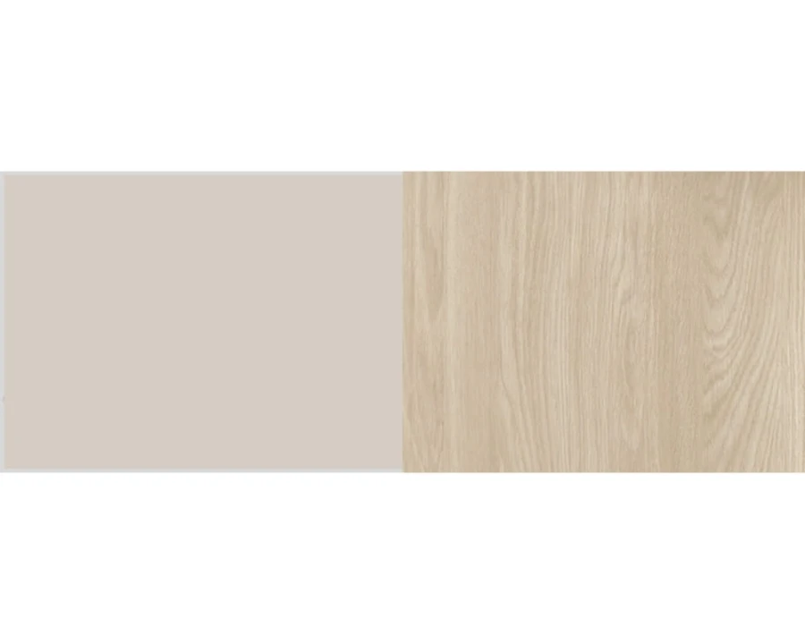 Material-Kombination: Beige matte Fläche und helle Eichenholz-Optik im Vergleich.