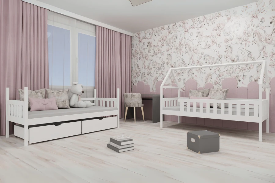 Eingerichtetes Kinderzimmer für Mädchen mit weißen Betten und Einhorn-Tapete.