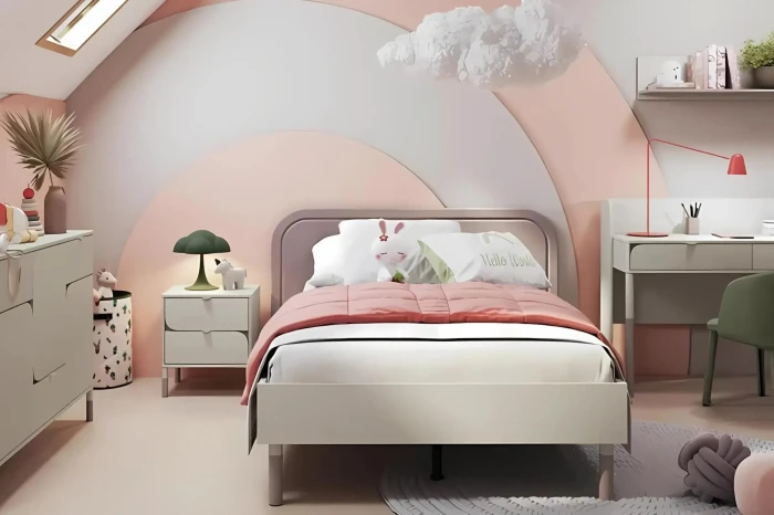 Moderne kinderkamer in roze en wit met bed, bureau en decoratief boog-wandontwerp.