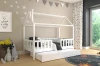 Voll eingerichtetes Kinderzimmer mit weißem Hausbett und Sternen-Dekoration.
