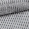 Grauer Cordstoff mit markanter Rippenstruktur für Polstermöbel.