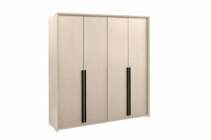 Eleganter 4-türiger Kleiderschrank in Beige mit langen schwarzen Griffen.