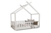 Weißes Tipi-Bett für Kinder aus Massivholz mit praktischem Rausfallschutz.