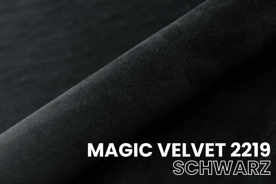 Schwarzer Samtstoff Magic Velvet 2219 – Hochwertige Textur für Polstermöbel.
