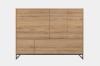 Großes Sideboard in Eiche-Dekor mit schwarzen Metallbeinen und viel Stauraum