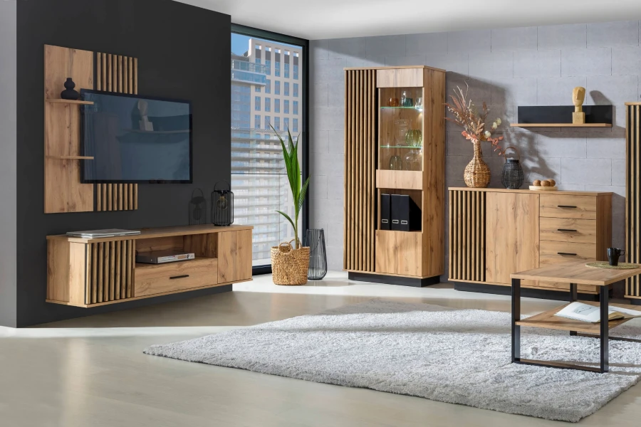 LAMI Wohnzimmer-Einrichtung mit Lowboard, Sideboard und Vitrine im modernen Eiche-Lamellen-Design.