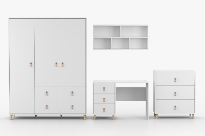 Frontale Ansicht der weißen Kindermöbel mit dekorativen Lederlaschen und schlichtem Design.