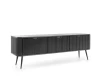 Schwarzes TV-Sideboard mit Rillenstruktur und schwarzen Beinen in der Schrägansicht.