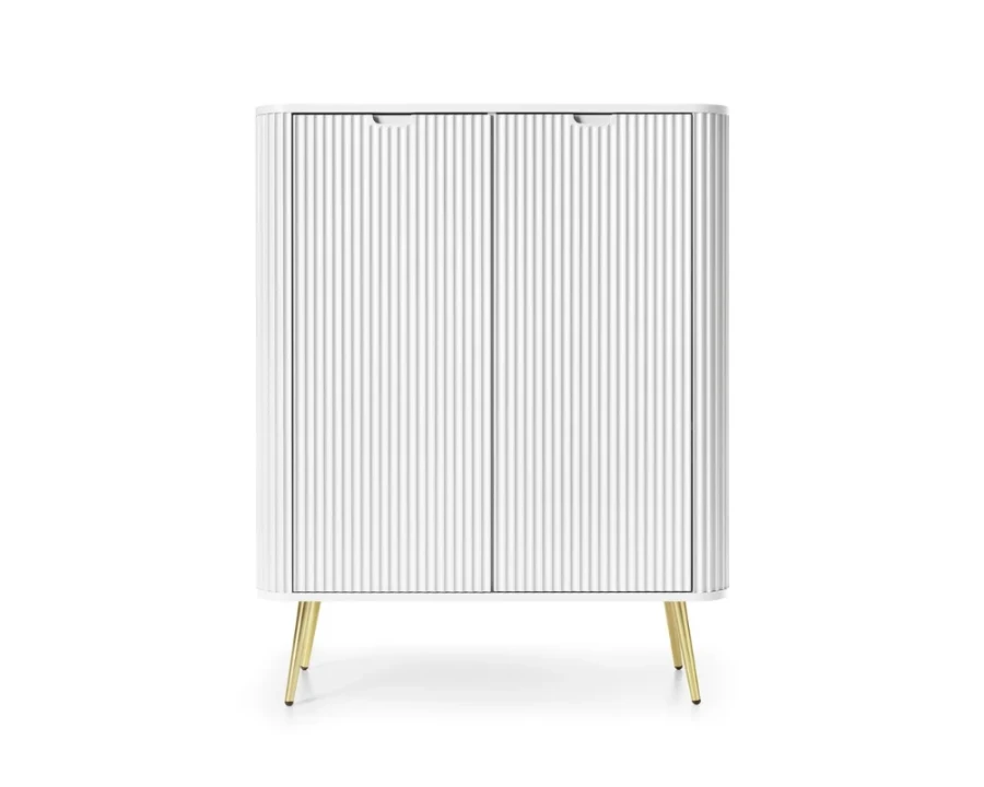 Weißes Highboard mit Riffelfront und goldenen Metallbeinen vor weißem Hintergrund.