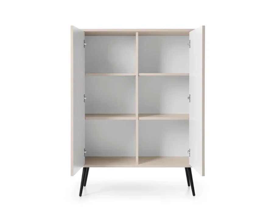Offener Aufbewahrungsschrank in Beige mit sechs Fächern und stabilen schwarzen Beinen.