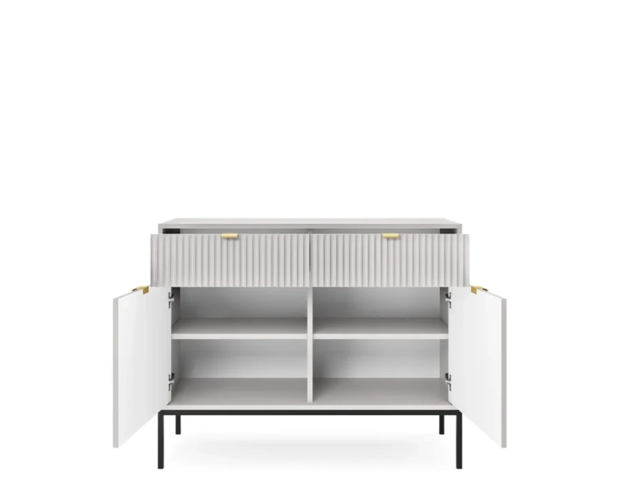 Offenes hellgraues Sideboard zeigt Innenraum mit Regalböden und Schubladen.