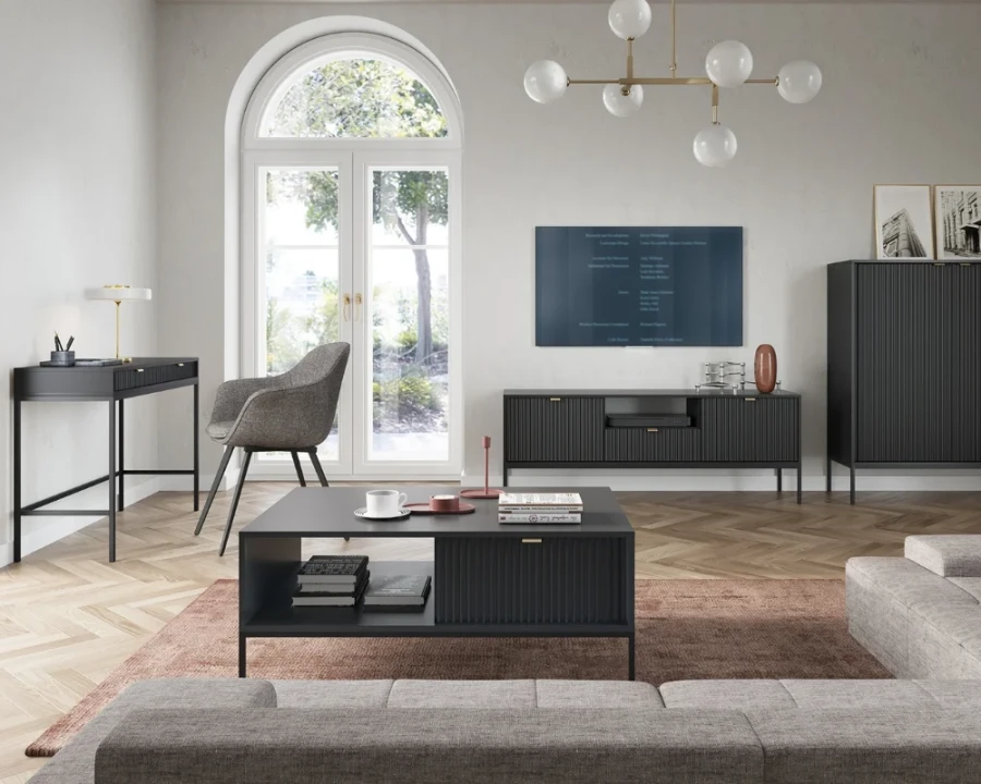 Modernes Wohnzimmer-Set mit schwarzen Designermöbeln in Lamellenoptik