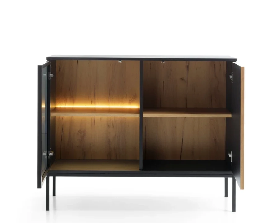 Innenansicht eines Sentio Sideboards mit stimmungsvoller LED-Beleuchtung und Holzböden.