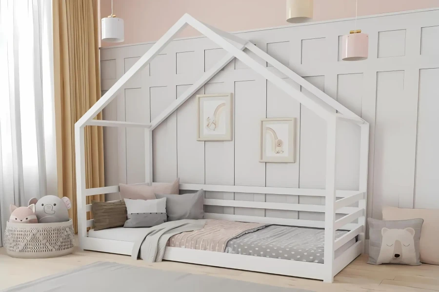 Hausbett weiß für Kinder mit Rausfallschutz, modernes Kinderzimmer Design