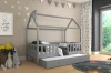 Modernes graues Hausbett im gemütlich eingerichteten Kinderzimmer mit Sternwanddeko.