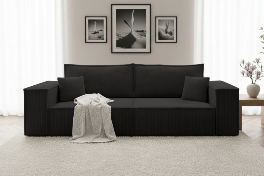 Schwarzes Big Sofa mit breiten Lehnen im modernen Wohnzimmer