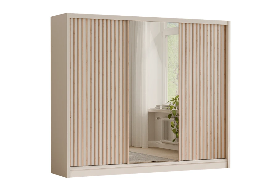 Großer Kleiderschrank in Weiß mit Lamellen-Optik und Spiegel-Schwebetür auf weißem Hintergrund.