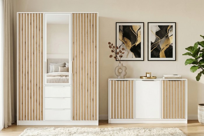 Heller Kleiderschrank und Sideboard in Weiß mit Holz-Lamellen für ein modernes Schlafzimmer.