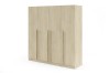 Freistehender 4-türiger Kleiderschrank in Eiche-Nachbildung mit langen Holzgriffen.