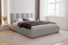 Elegantes Schlafzimmer-Interieur mit hellgrauem Polsterbett
