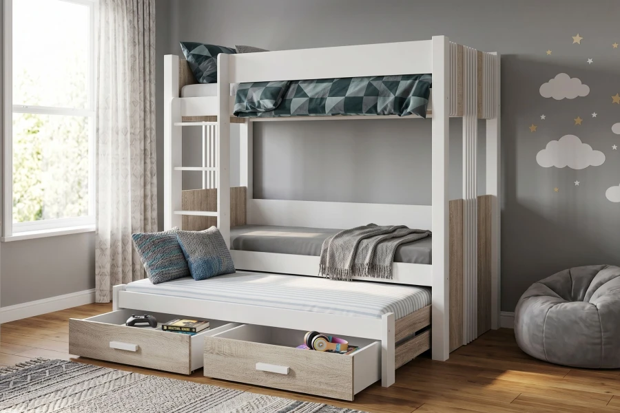 Modernes Etagenbett für drei Personen mit Ausziehfunktion und Schubladen in einem hellen Kinderzimmer.